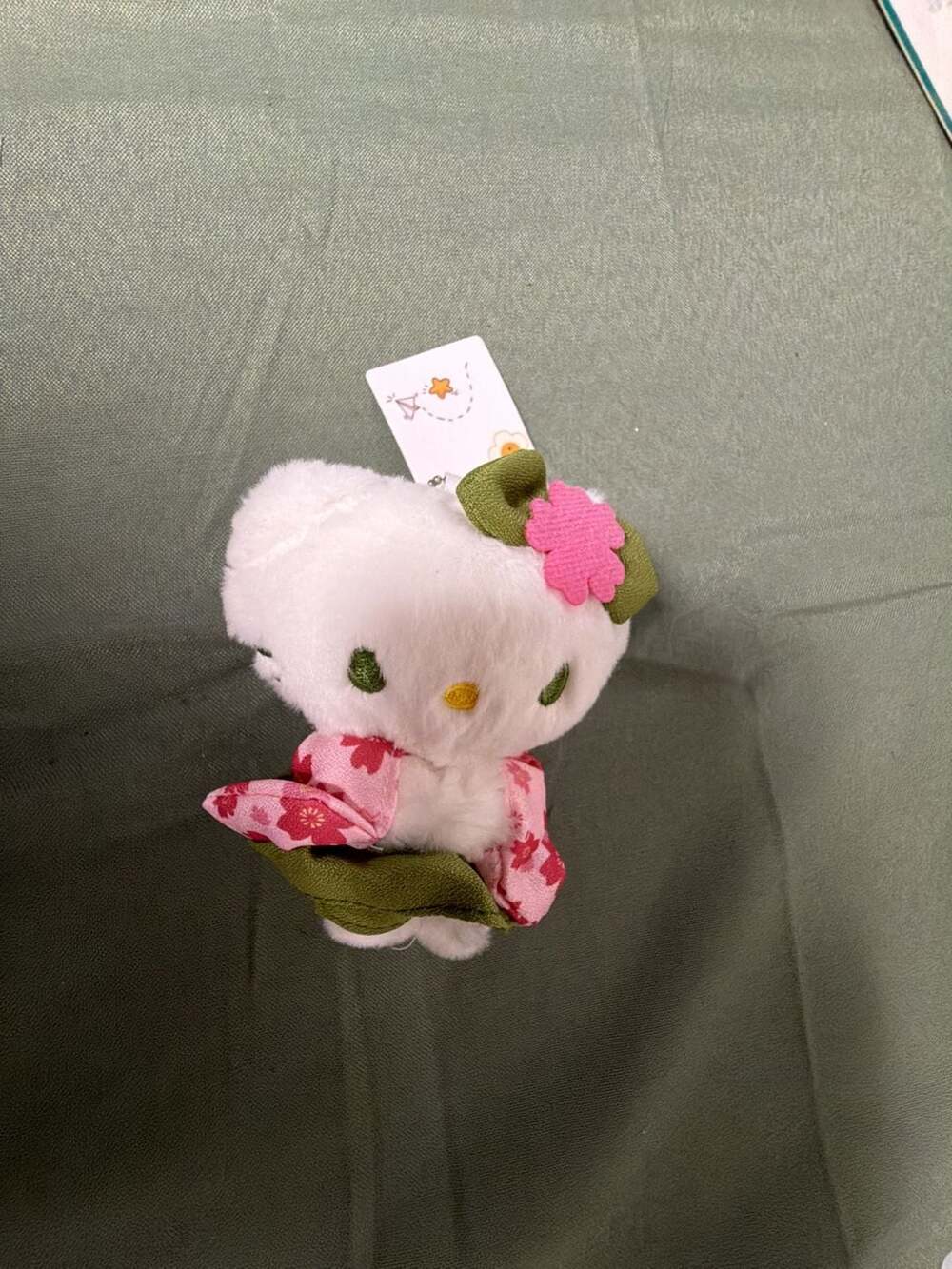 Sanrio Hello Kitty Plush, Sakura Kimono